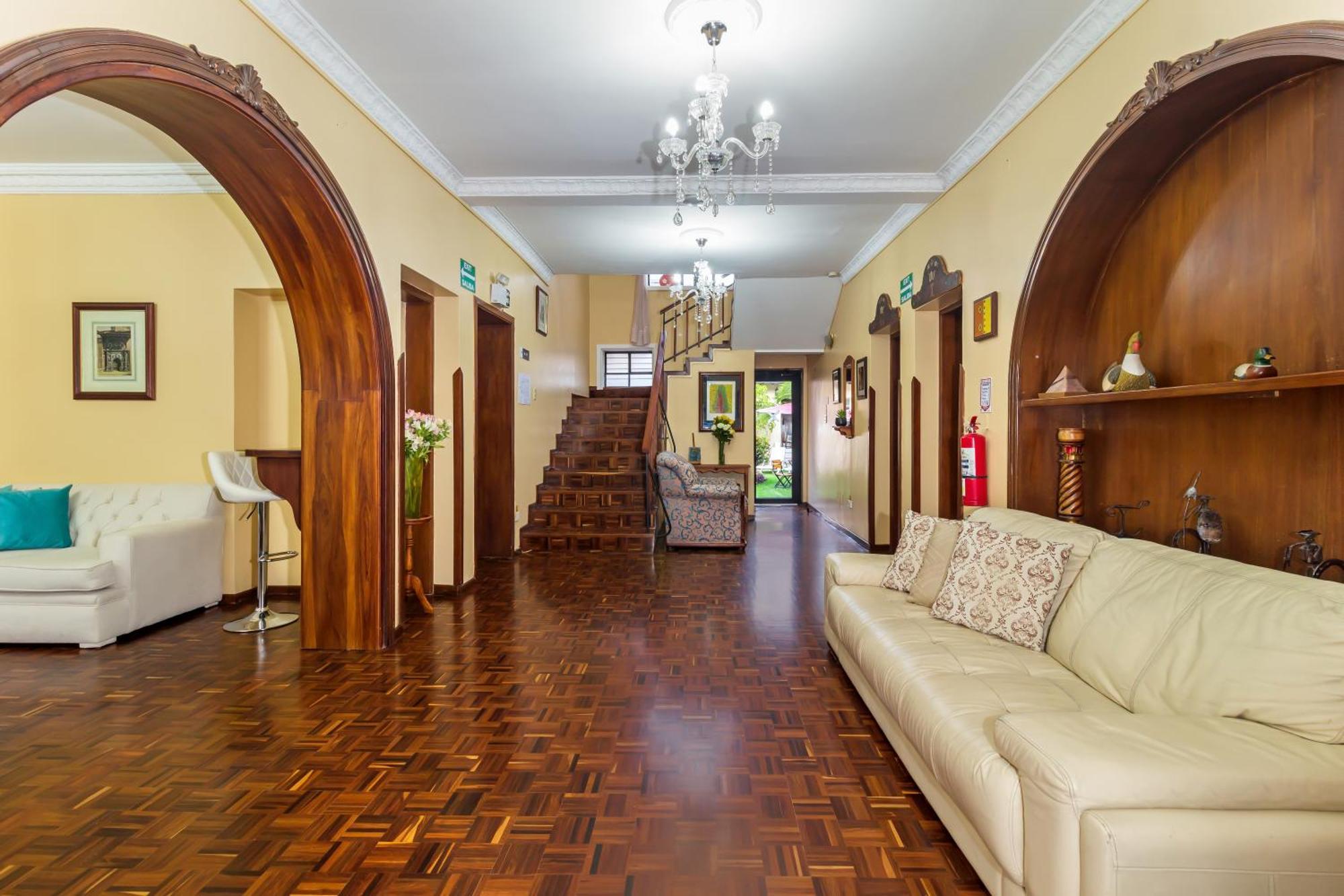 Hotel La Cartuja กีโต ภายนอก รูปภาพ