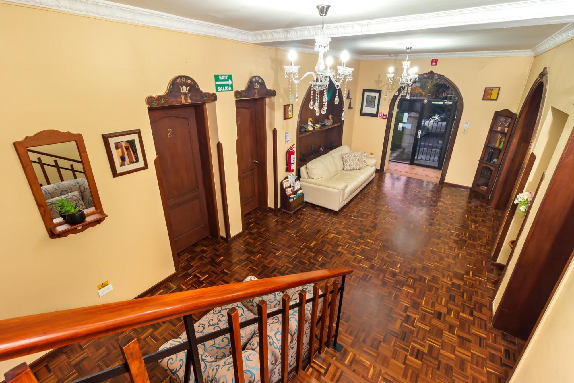 Hotel La Cartuja กีโต ภายนอก รูปภาพ