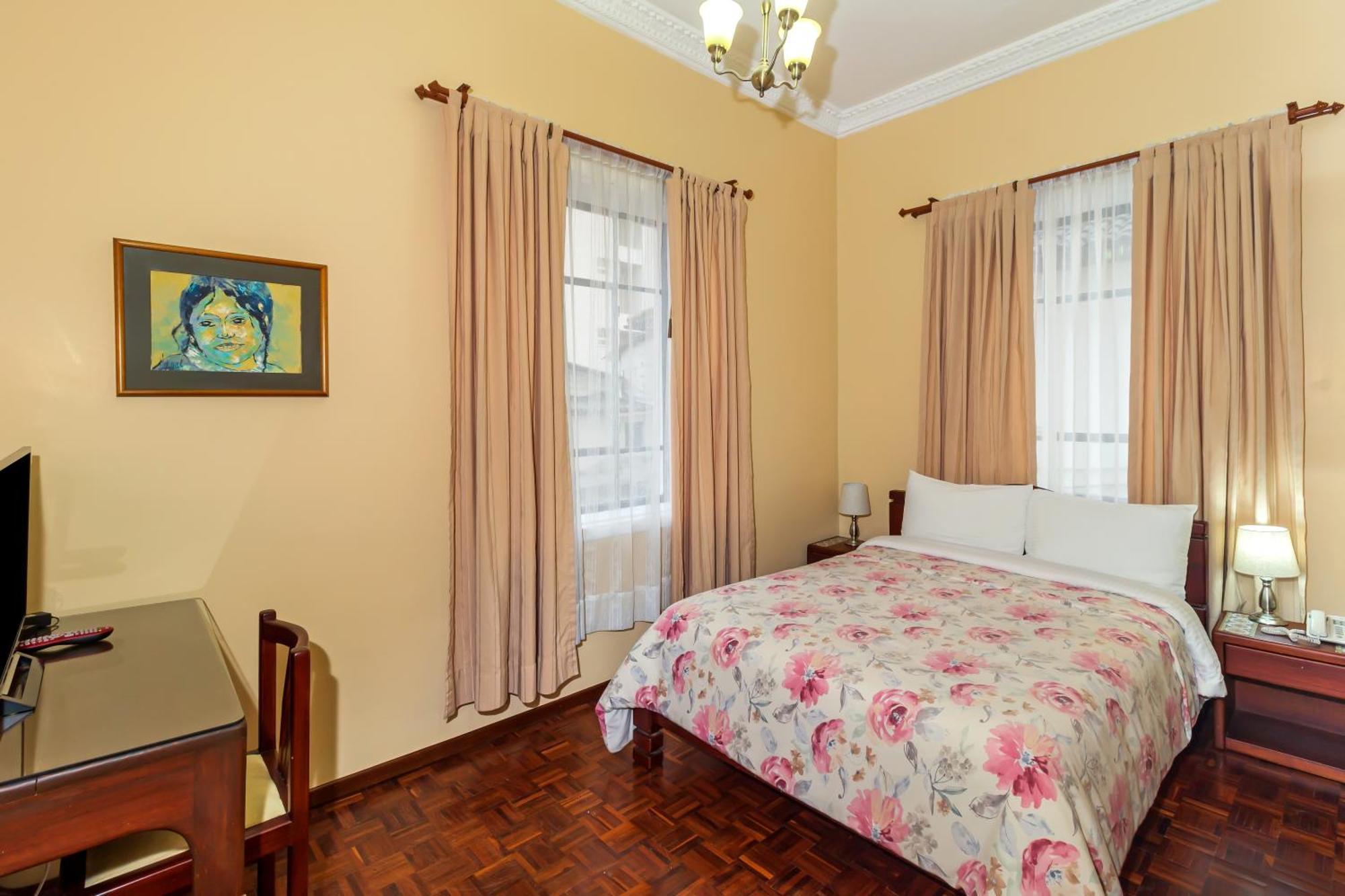 Hotel La Cartuja กีโต ภายนอก รูปภาพ
