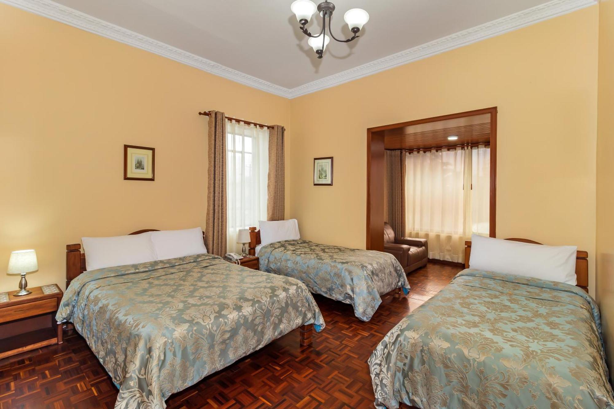 Hotel La Cartuja กีโต ภายนอก รูปภาพ