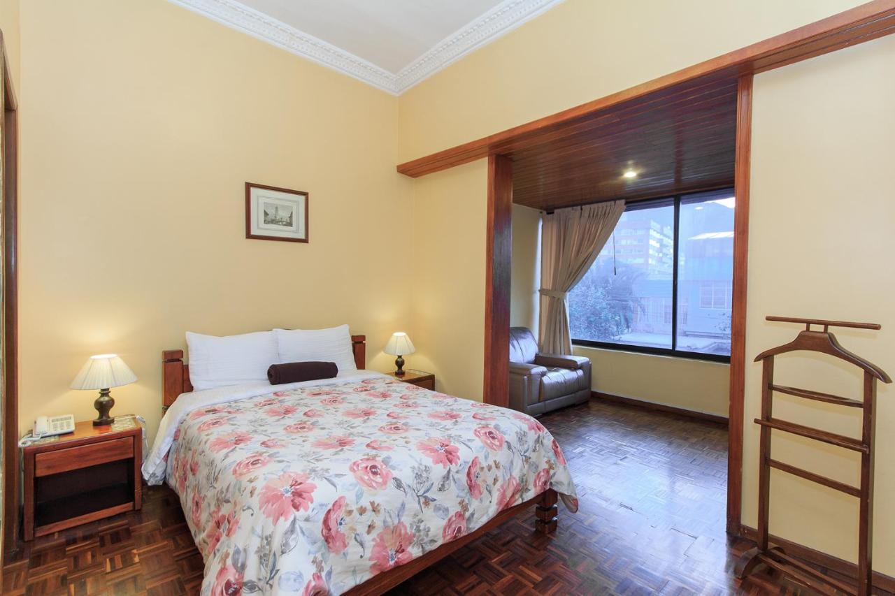 Hotel La Cartuja กีโต ภายนอก รูปภาพ