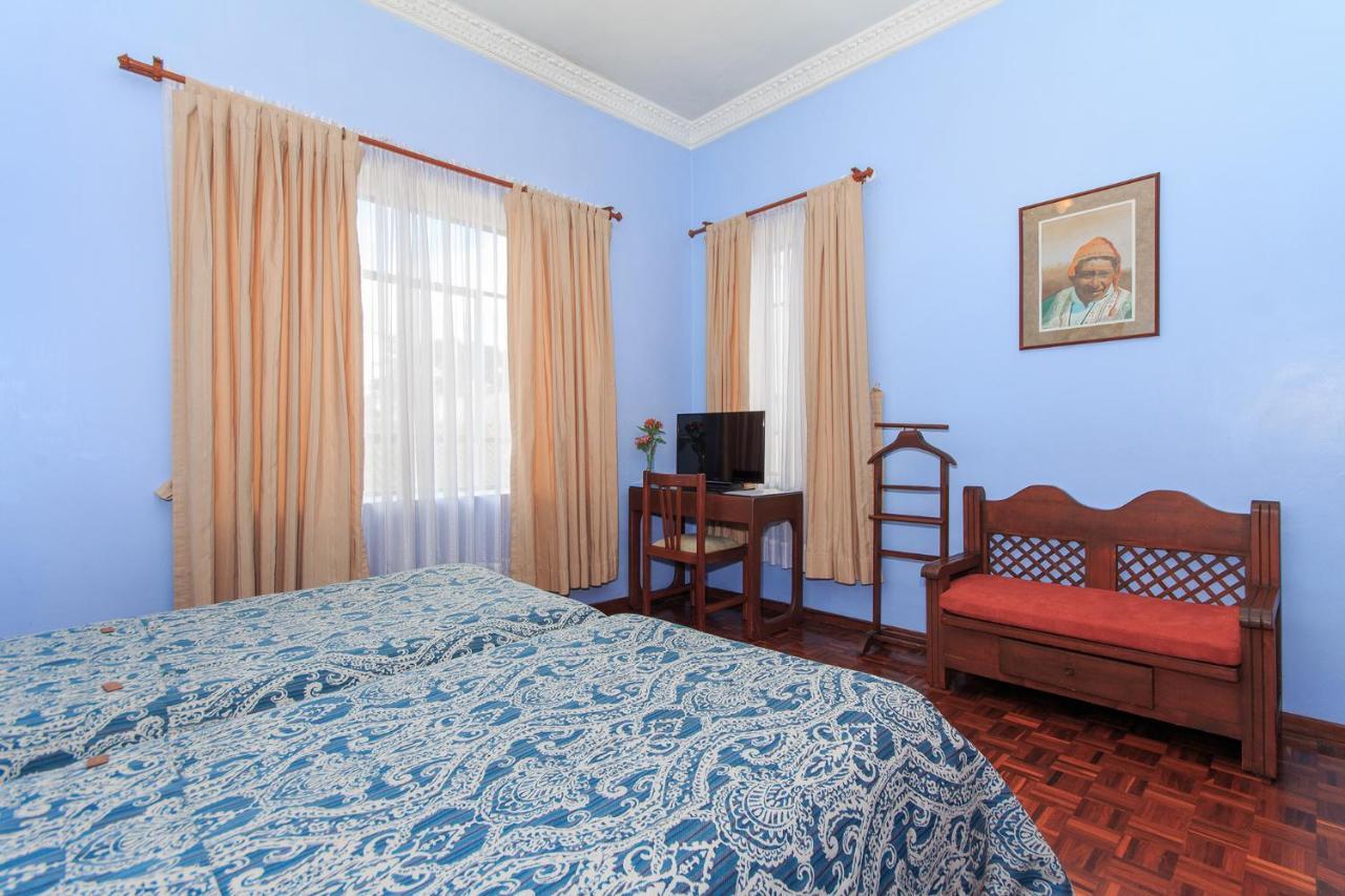 Hotel La Cartuja กีโต ภายนอก รูปภาพ